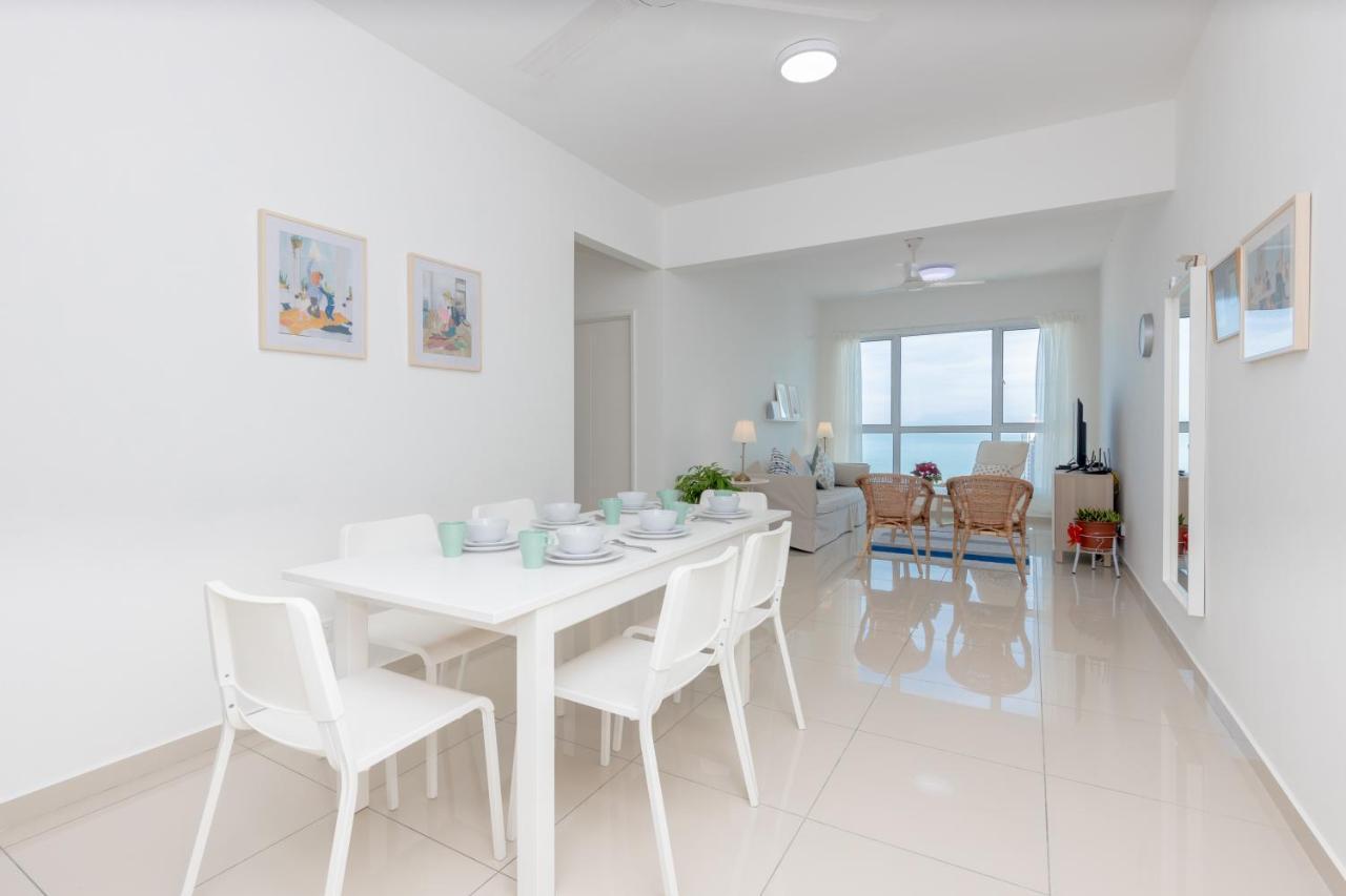 White Lagom Scandinavian House, By Sanguine Apartman Tanjung Tokong Kültér fotó
