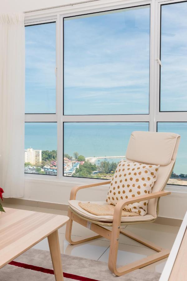 White Lagom Scandinavian House, By Sanguine Apartman Tanjung Tokong Kültér fotó