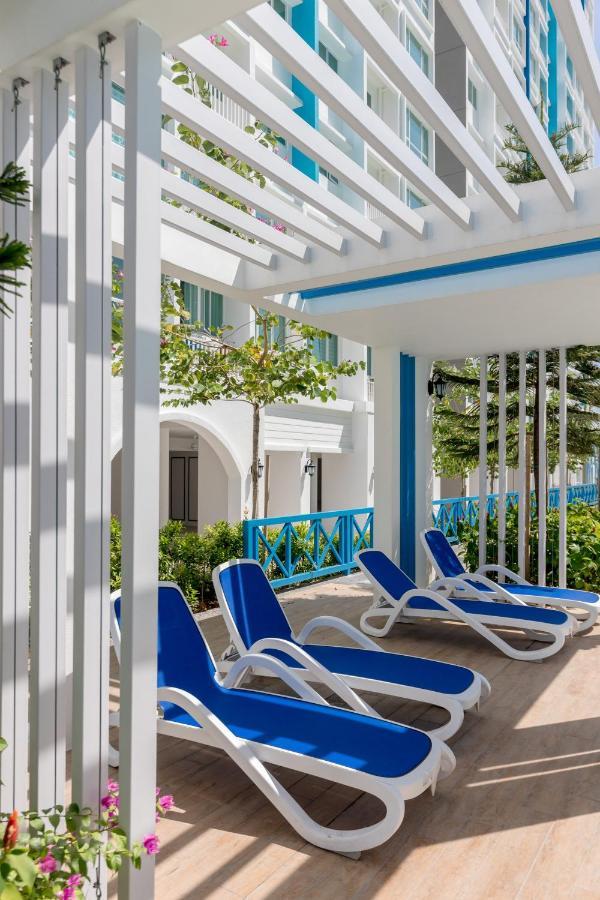White Lagom Scandinavian House, By Sanguine Apartman Tanjung Tokong Kültér fotó