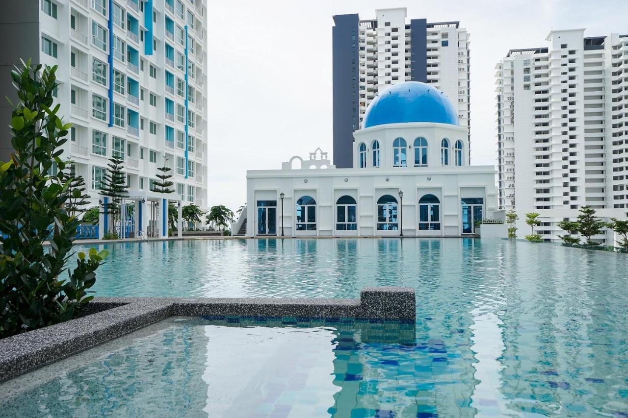 White Lagom Scandinavian House, By Sanguine Apartman Tanjung Tokong Kültér fotó